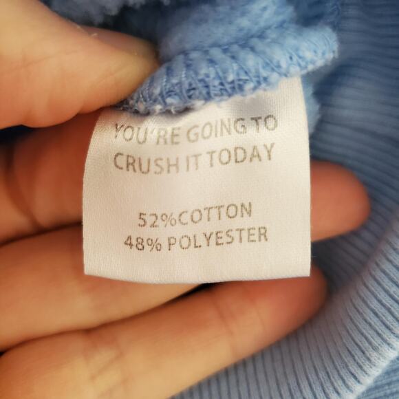 YLLW Roses Are Red Sweatshirt Medium Daisy Graphic Made USA - Picture 8 of 9